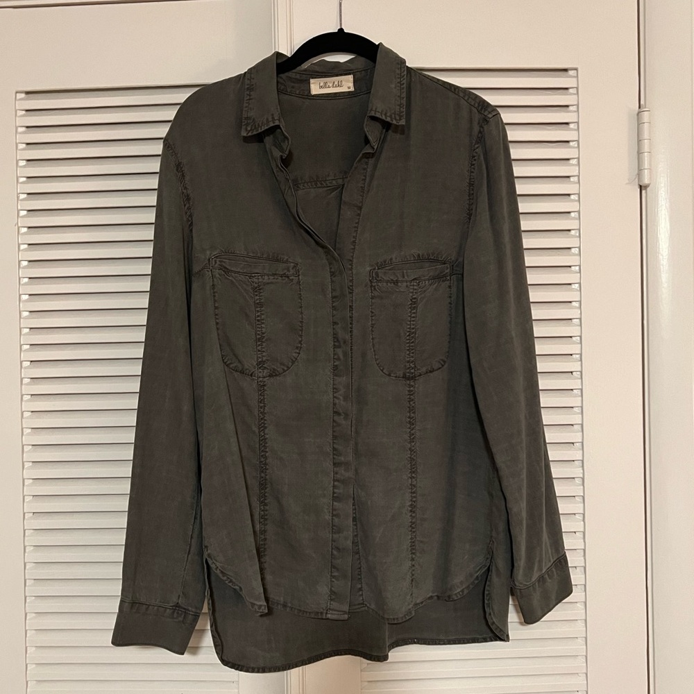 Bella Dahl classic button down, charcoal grey, size Medium